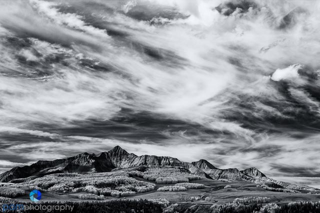 Photography Project 52 – Week 15:  Photographing with a minimal&nbsp;horizon